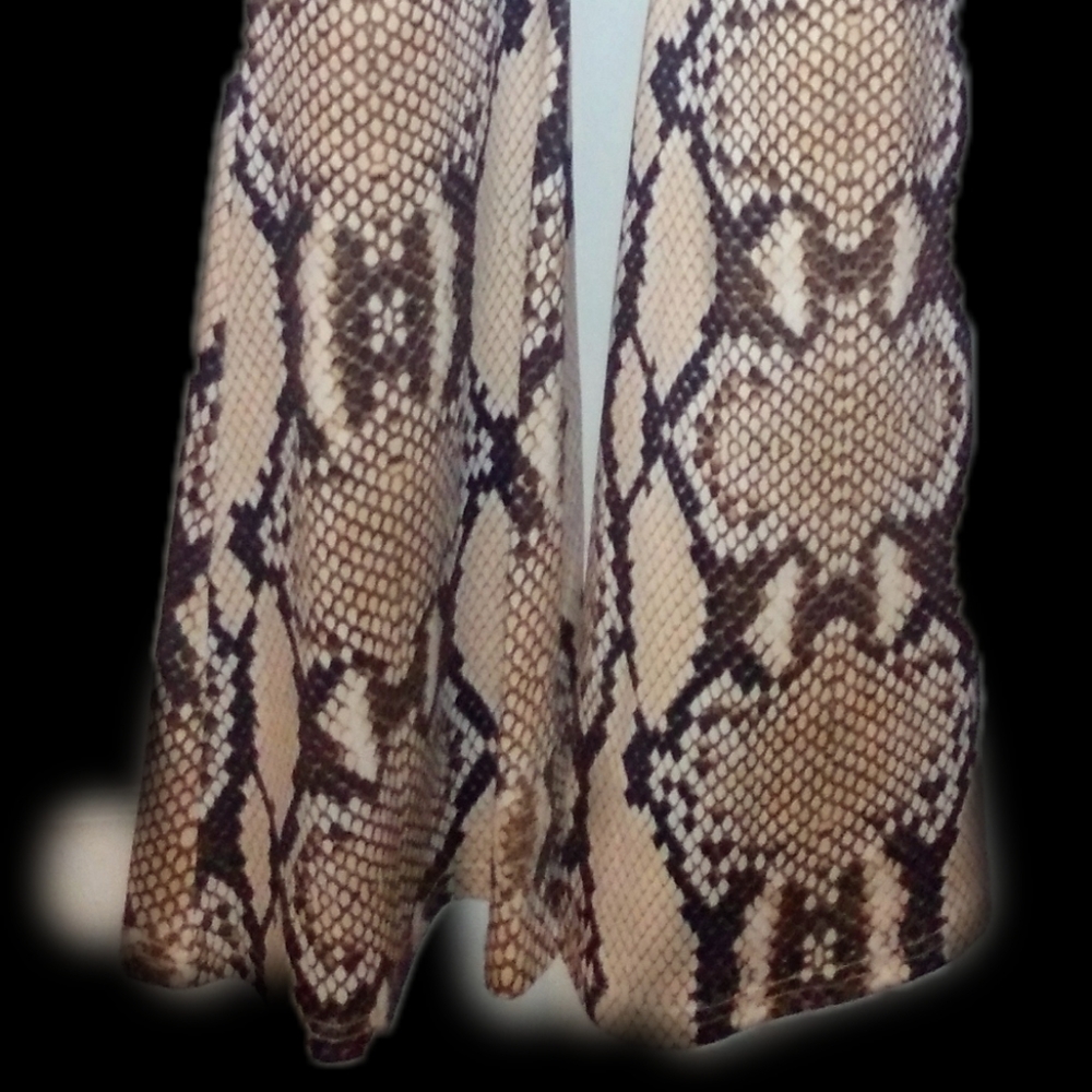 SNAKE MEDOREE🇪🇹My Seasonal sale is :"Buy 1 Get 1 Free"🇪🇹 - Picture 3 of 4